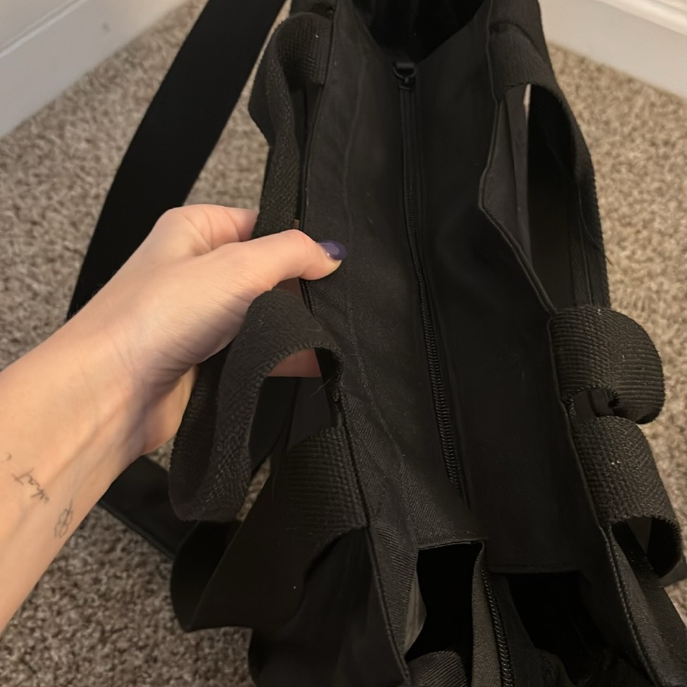 BÉIS east to west travel bag in black - Picture 9 of 12